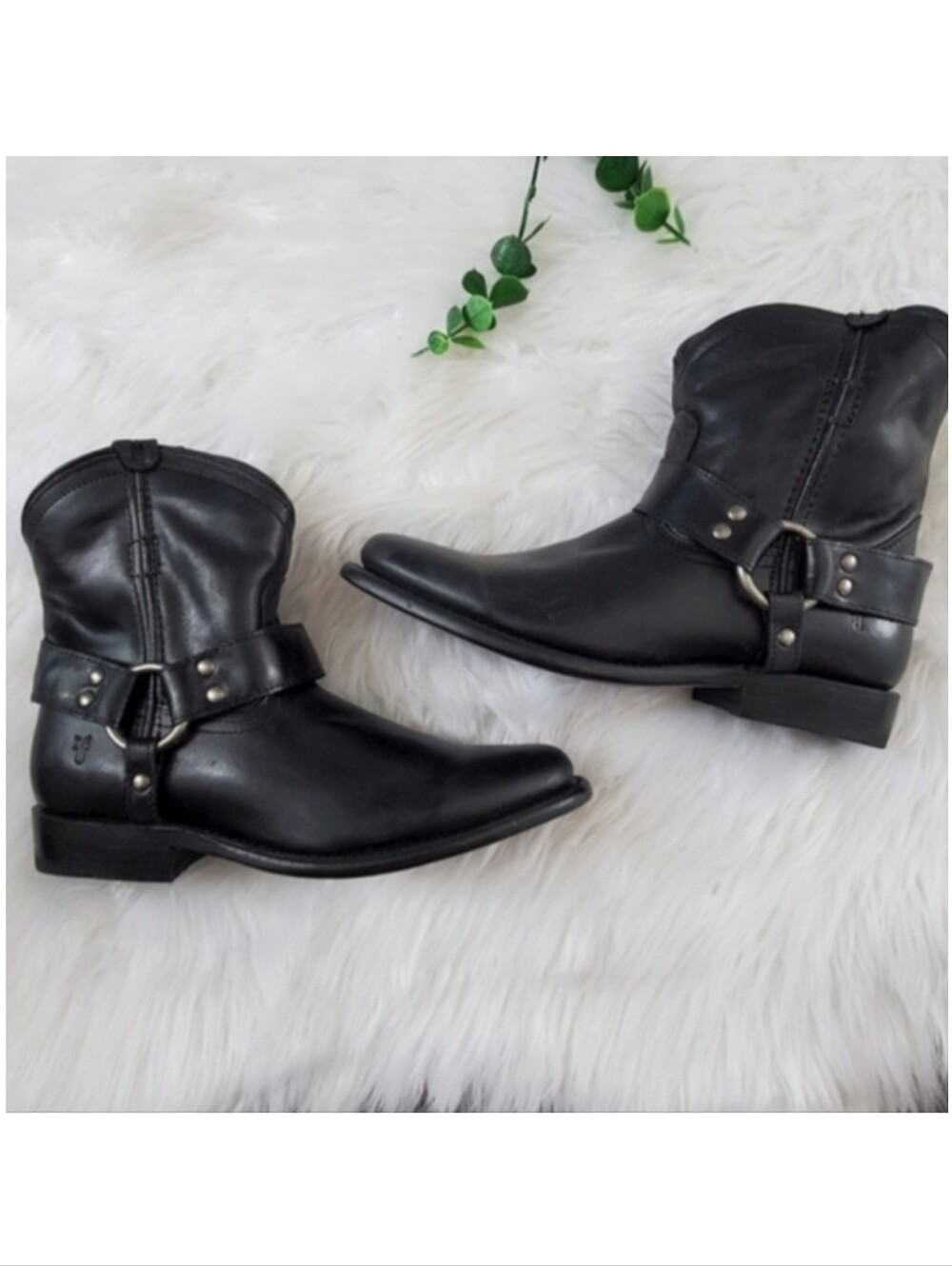 NWOT Frye Wyatt Harness Short Boots - Size 5.5 Women's